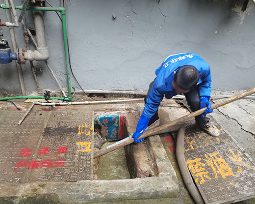 西丰清掏化粪池